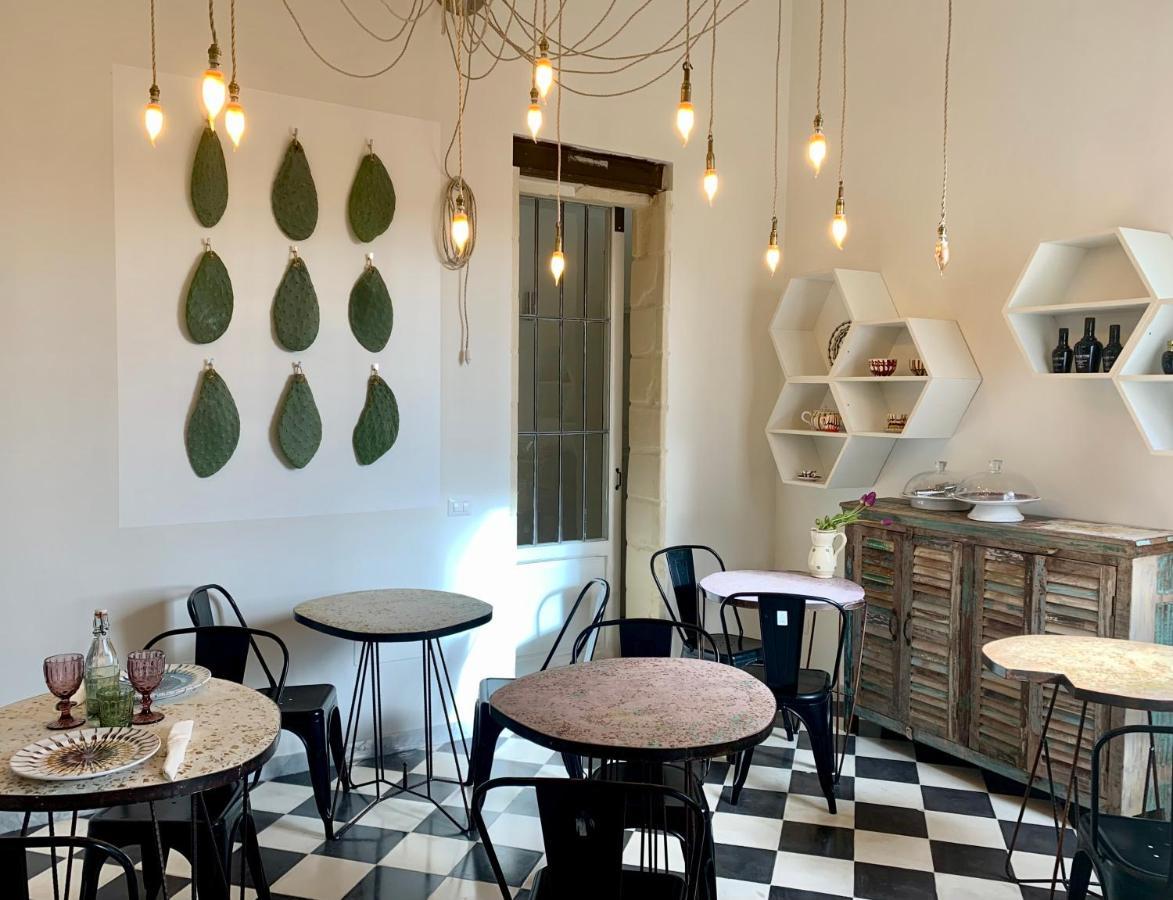 Bed and Breakfast Habitare Lecce & Salento Exterior foto
